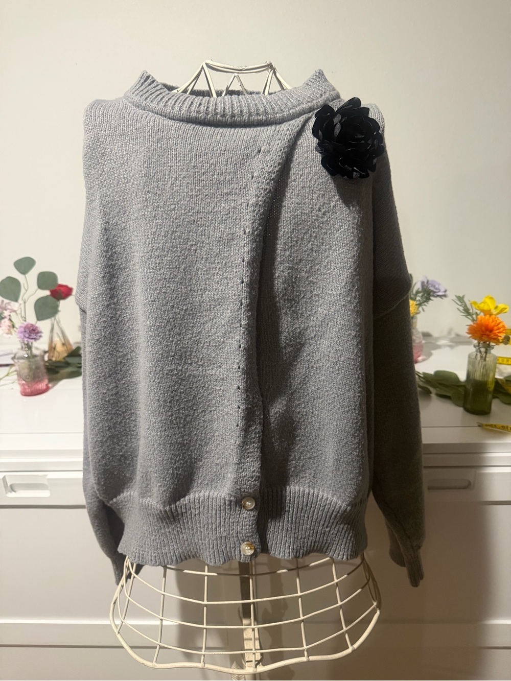 SHEIN Light Gray Crewneck Sweater with Black Floral Brooch